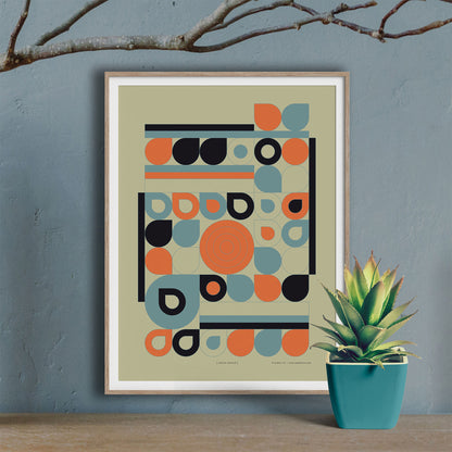 Productafbeelding, poster "jardin orange", foto impressie 1, ingelijst hangend aan een wand met wat decoratie eromheen 