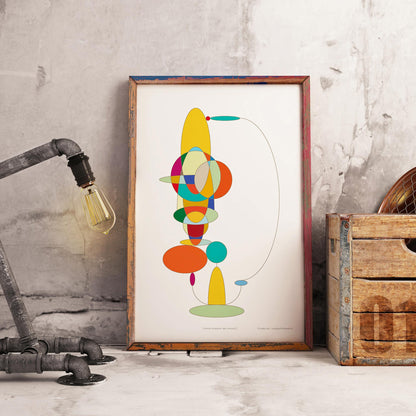 Productafbeelding, poster "Kleur-acrobaat met ovalen", foto impressie 1, in een interieur, ingelijst