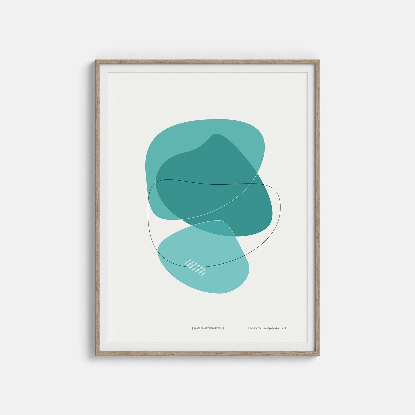 Productafbeelding, poster "vorm zes in turquoise", foto impressie 2, in een houten lijst hangend aan een witte muur
