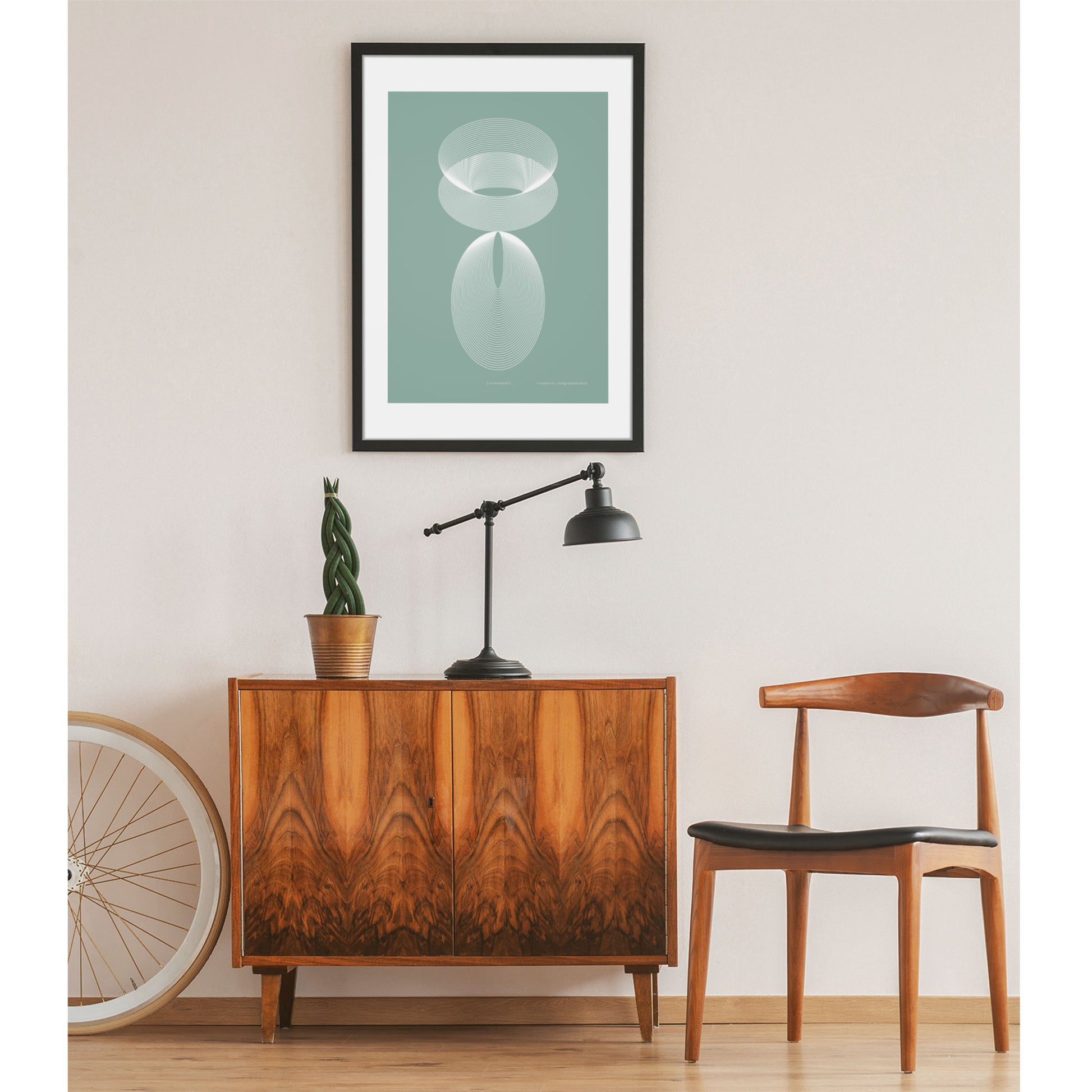 Productafbeelding, poster "licht-groen", foto impressie 1, hangend in een interieur met dressoir en stoel
