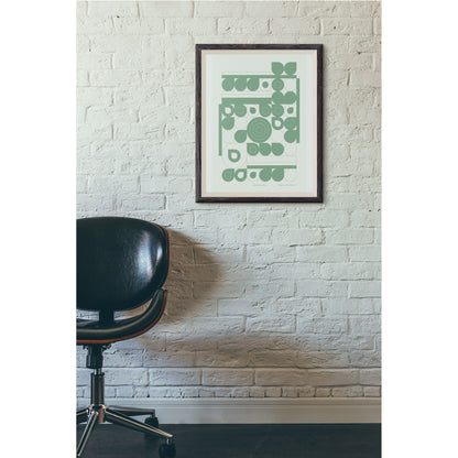 Productafbeelding poster "fond de jardin vert" 3de impressie foto, ingelijst, hangend aan een sfeervolle wand met een moderne bureaustoel.