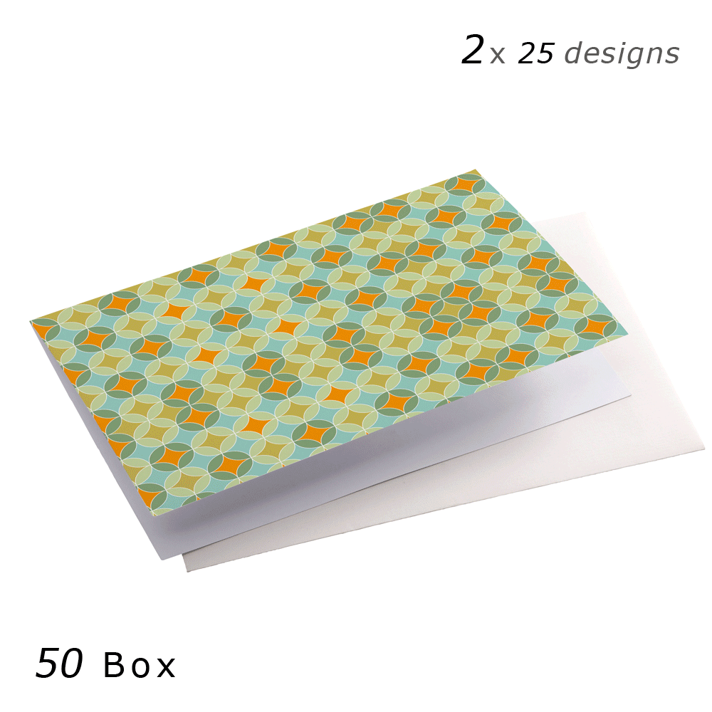Productafbeelding "Business Box 50x Wenskaarten-compleet" een aantal voorbeelden van wenskaarten, zijaanzicht liggend met envelop
